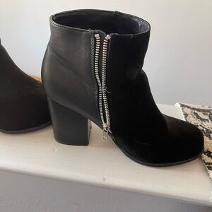 Black dual fabric Torrid Boots